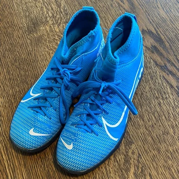 Nike Bright Blue indoor soccer Futsal Cleats - Picture 2 of 3